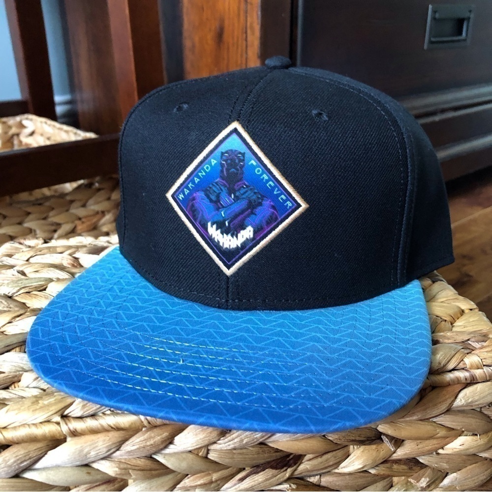Bioworld Marvel Black Panther SnapBack hat